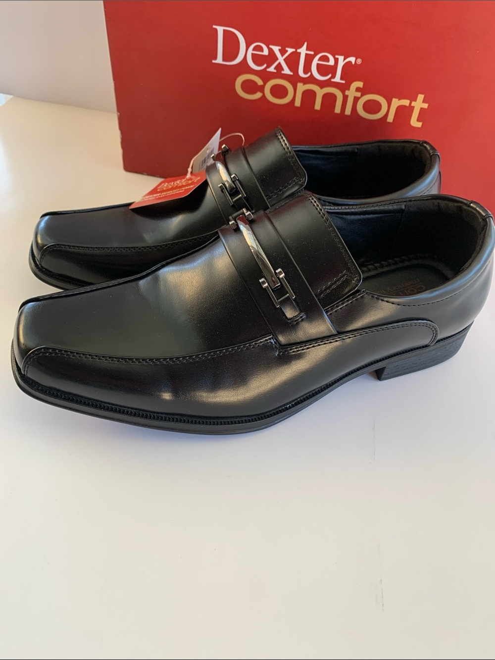Men's Black Leather Slip-On Dress  Shoes Size  8 Wide